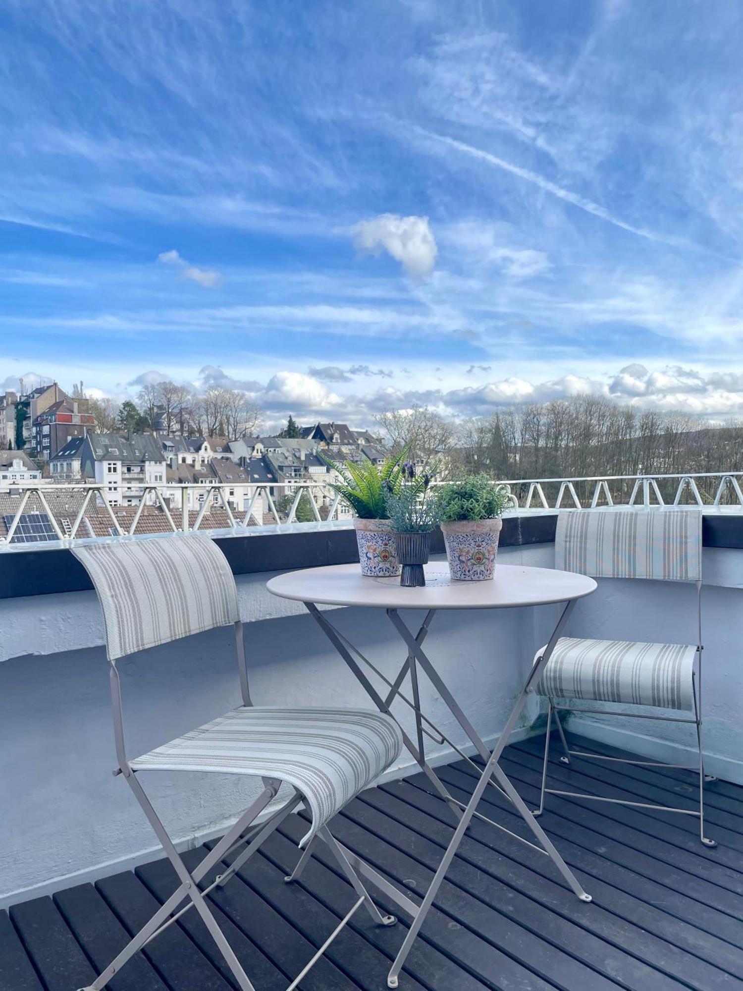 Helle Altbauwohnung Mit Balkon Im Briller Viertel Wuppertal Dış mekan fotoğraf